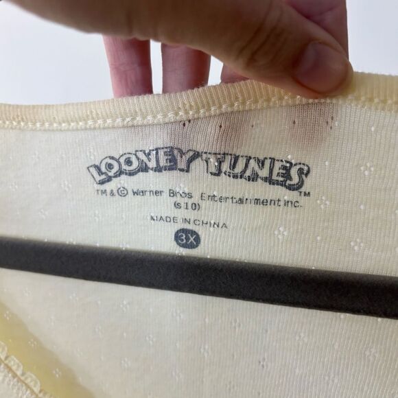 LOONEY TUNES women’s 3X butter yellow Long Sleeve Shirt TWEETY BIRD - Picture 3 of 5